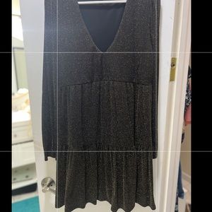 Socialite dress gold and black